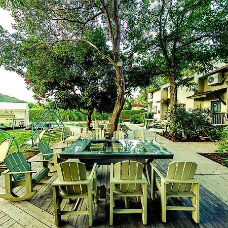 Nuriel Fruit & Guest House Sheʼar Yashuv Exterior foto