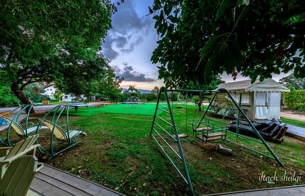 Nuriel Fruit & Guest House Sheʼar Yashuv Exterior foto