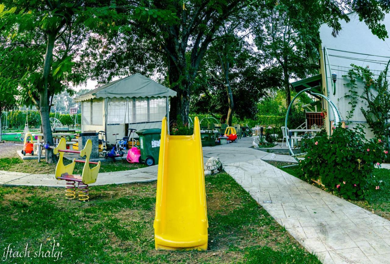 Nuriel Fruit & Guest House Sheʼar Yashuv Exterior foto